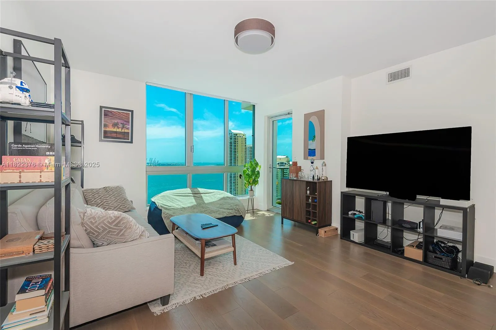 300 S Biscayne Blvd # 2612, Miami FL 33131