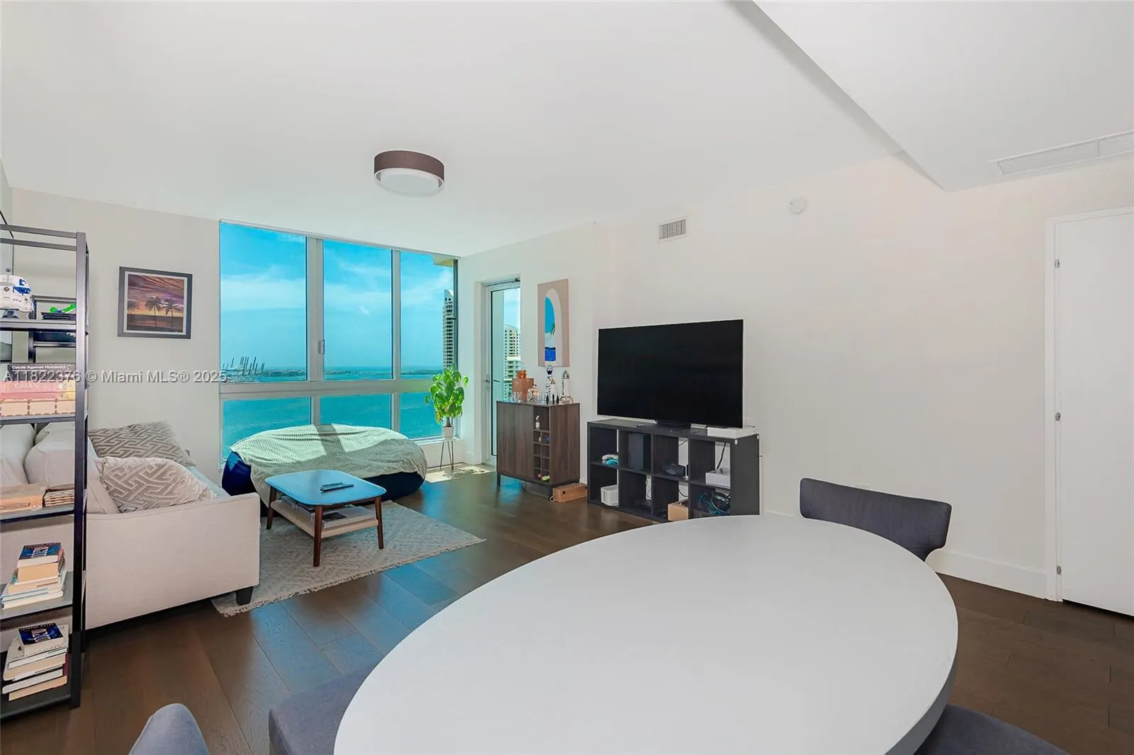 300 S Biscayne Blvd # 2612, Miami FL 33131
