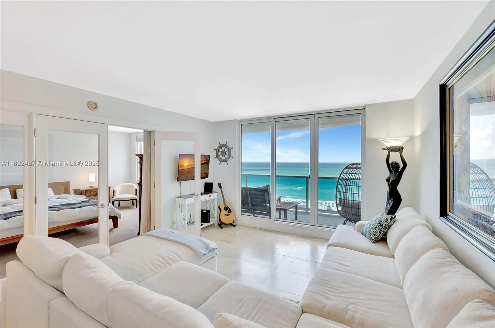 1 bedroom 1 bath for sale at 2301 Collins Ave # 1425, Miami Beach FL 33139