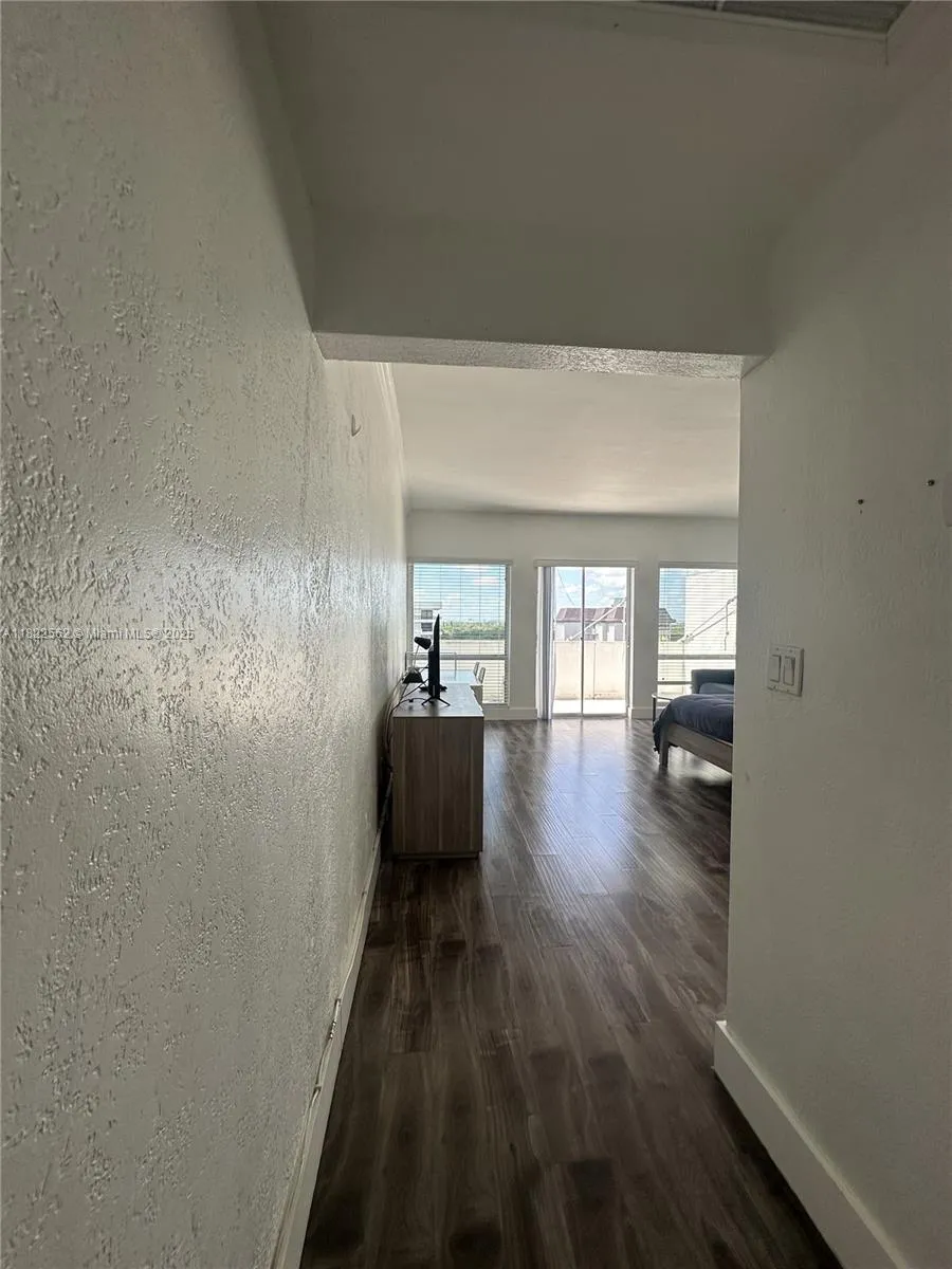 700 Biltmore Way # 1216, Coral Gables FL 33134