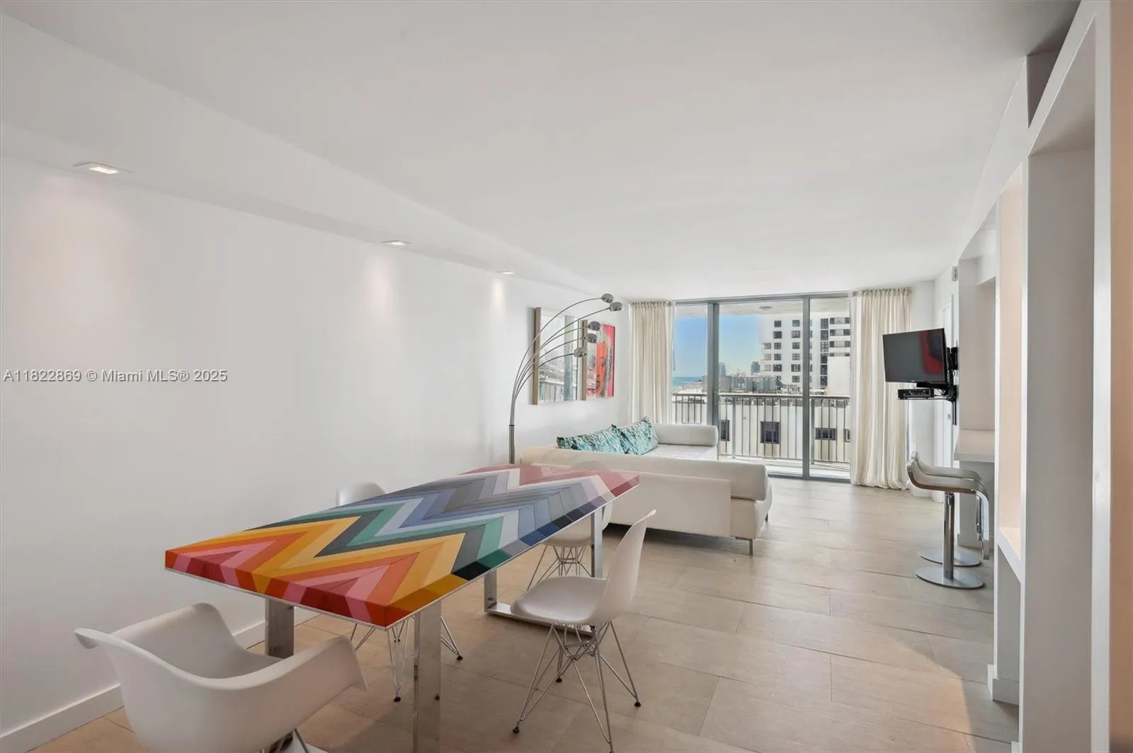 2 bedroom 2 bath for sale at 2655 Collins Ave # 2210, Miami Beach FL 33140