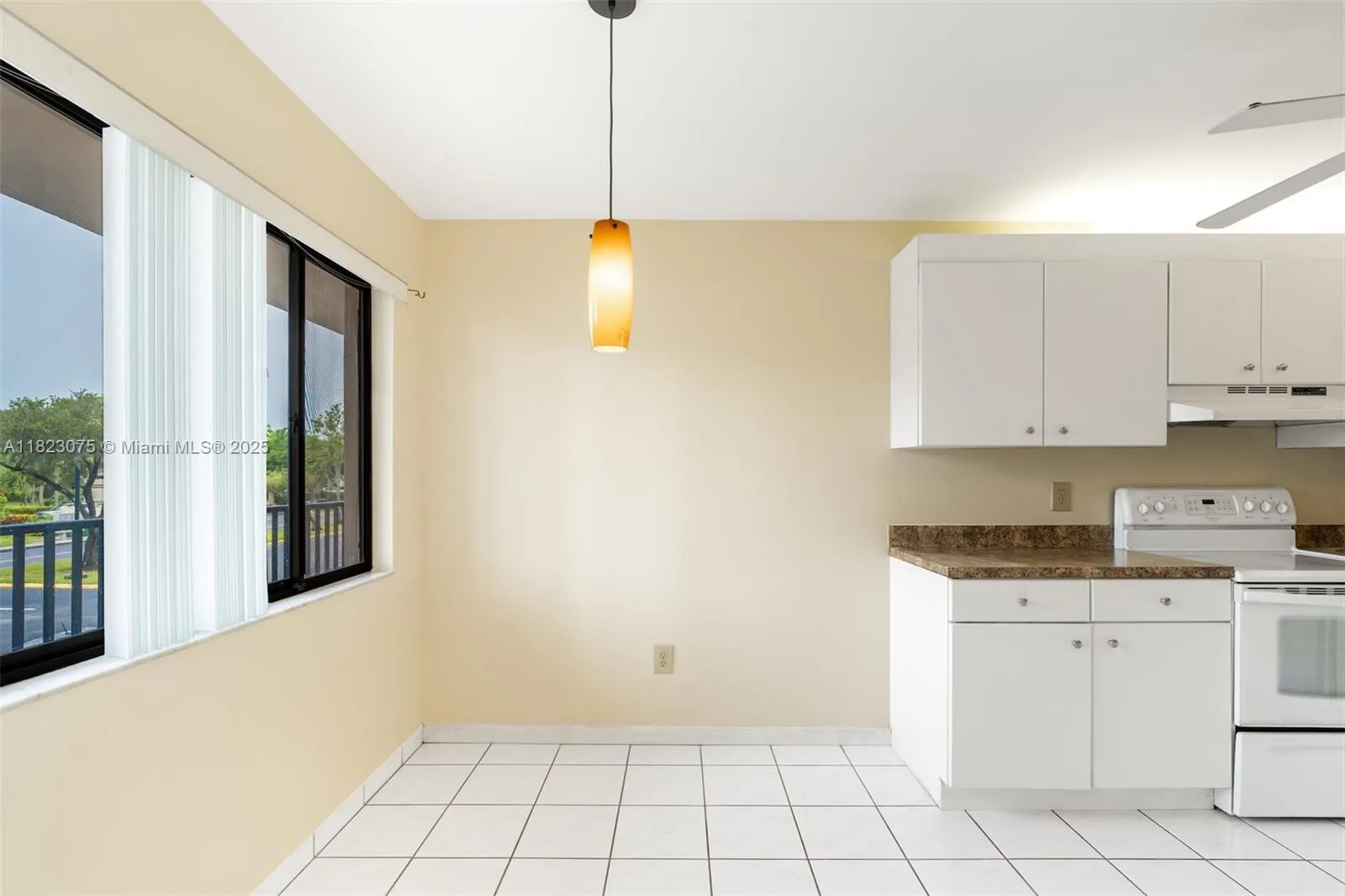 9455 N Belfort Cir # 211, Tamarac FL 33321