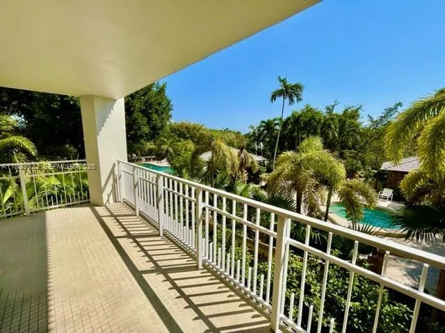 1000 QUAYSIDE TE # 410, Miami FL 33138