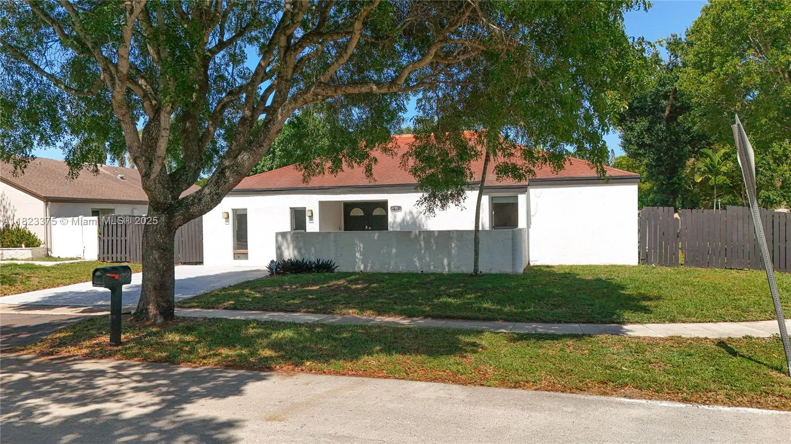 4996 SW 95th Ave, Cooper City FL 33328