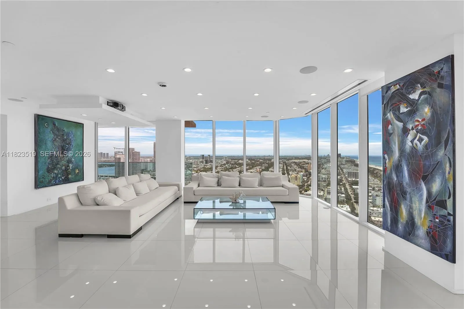 300 S Pointe Dr # 3405, Miami Beach FL 33139