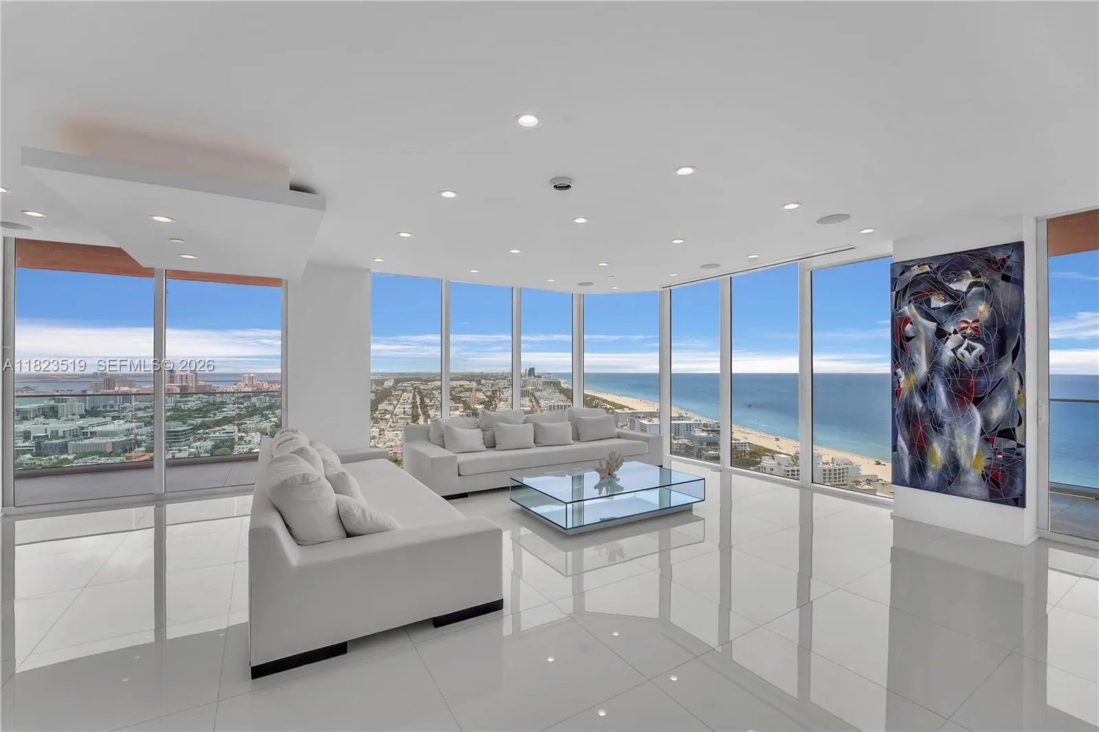 300 S Pointe Dr # 3405, Miami Beach FL 33139