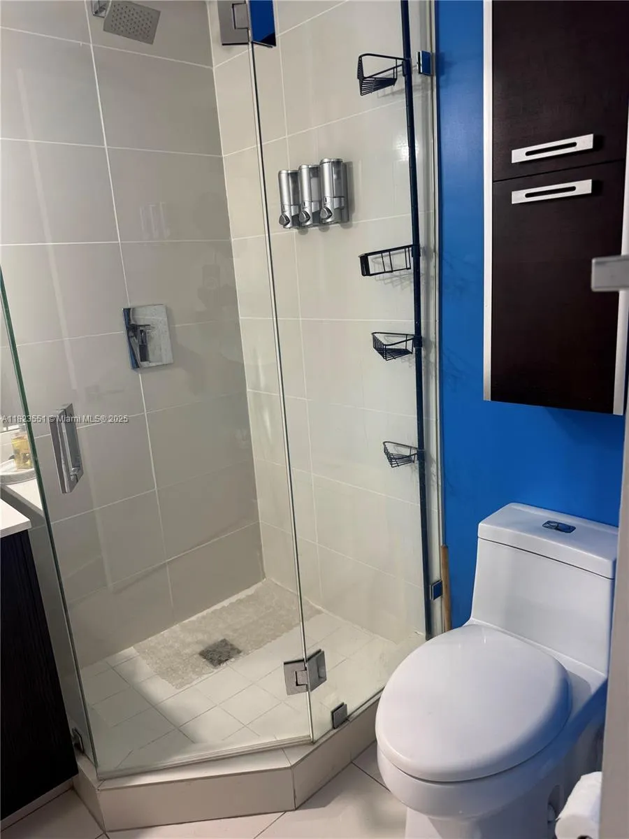 55 SW 9th St # 1005, Miami FL 33130