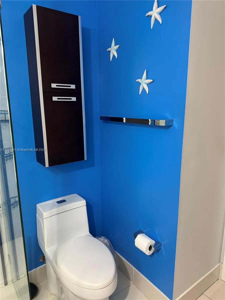 55 SW 9th St # 1005, Miami FL 33130