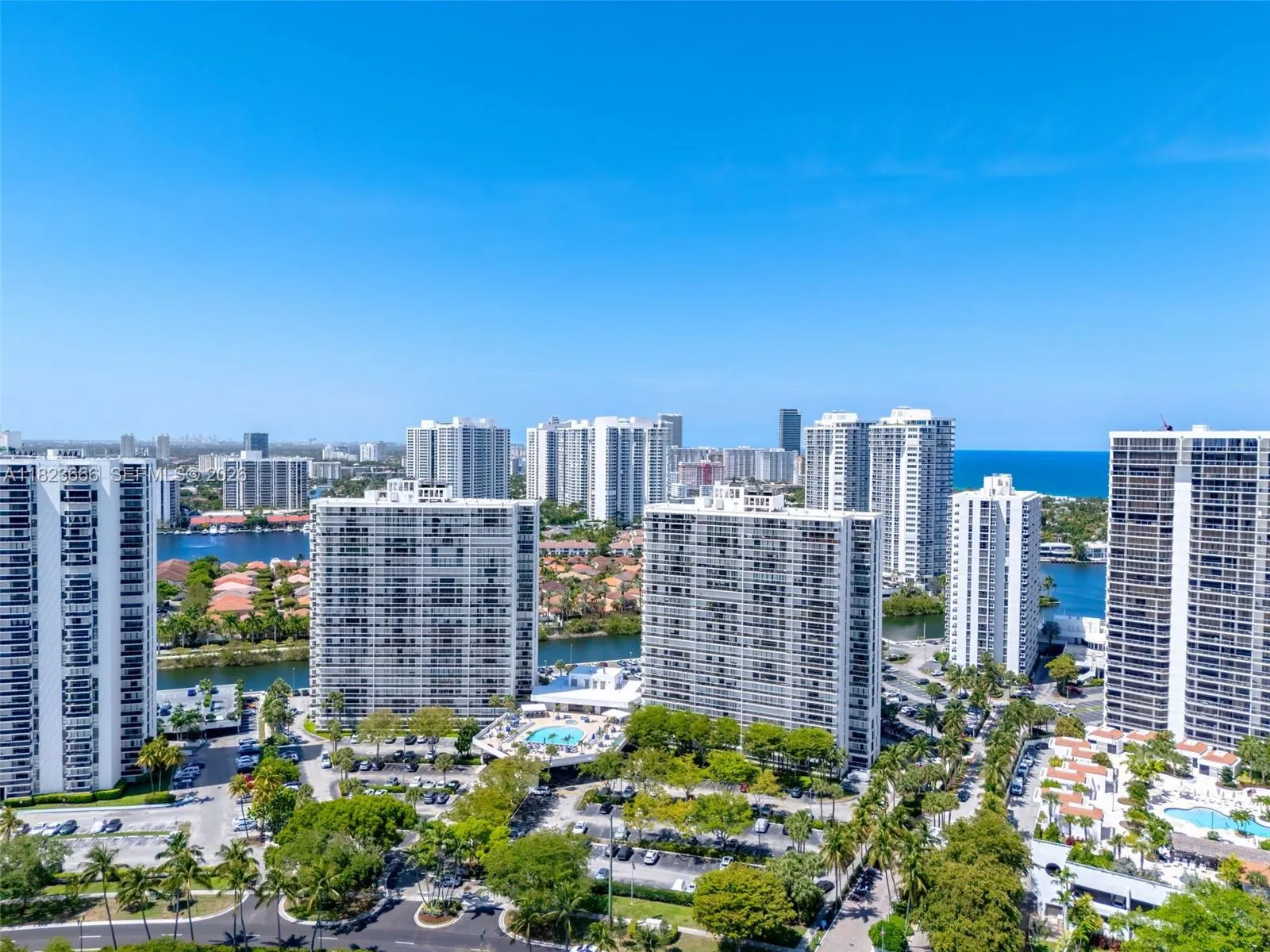 3731 N Country Club Dr # 2023, Aventura FL 33180