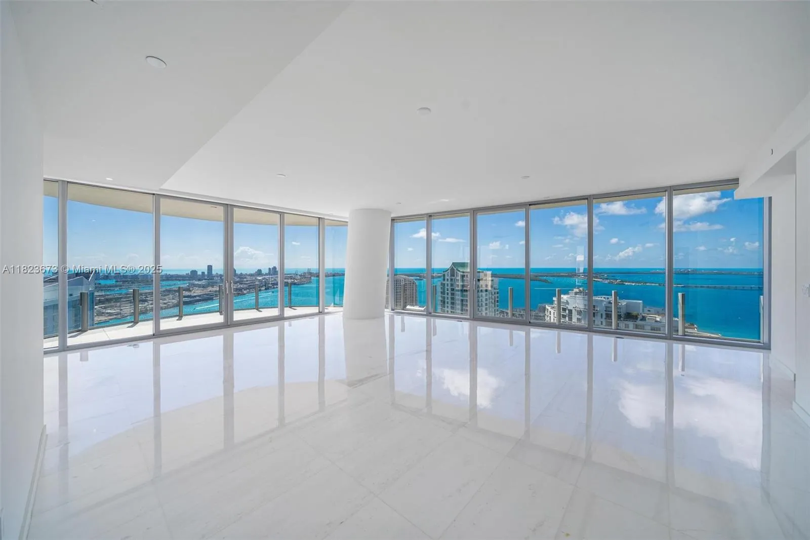 5 bedroom 5 bath for sale at 300 Biscayne Blvd Way # 4301, Miami FL 33131