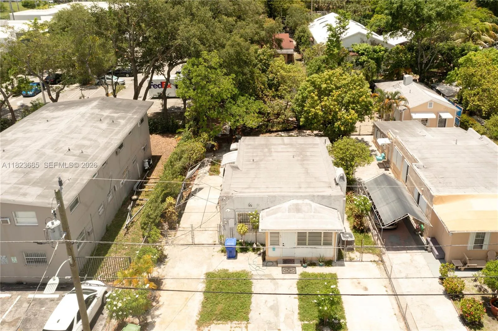 36 NW 32nd St, Miami FL 33127