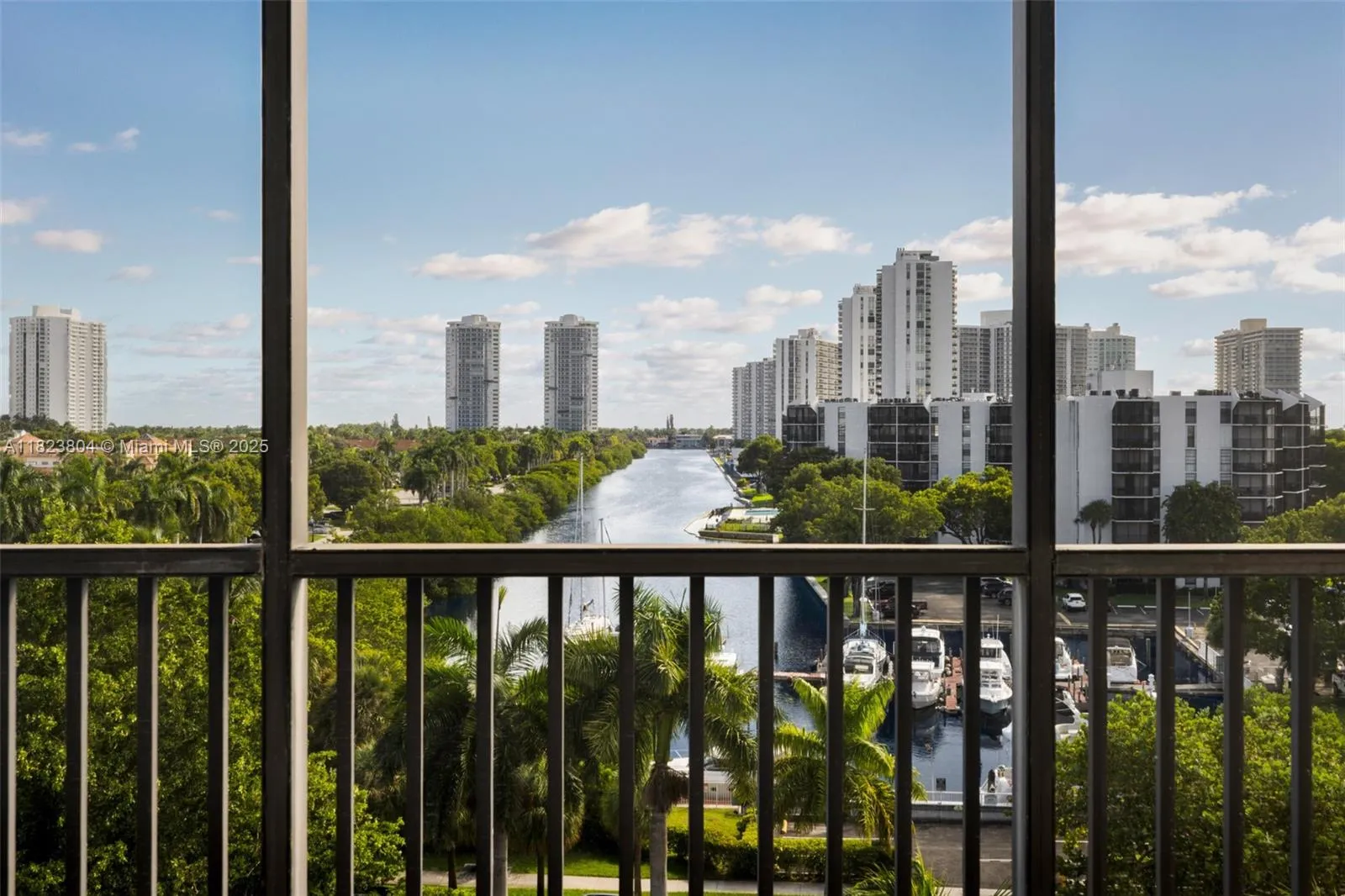 2 bedroom 2 bath for sale at 3375 N Country Club Dr # 602, Aventura FL 33180