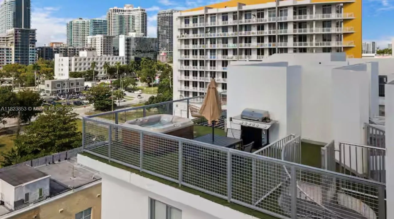 481 NE 29th St # 706, Miami FL 33137