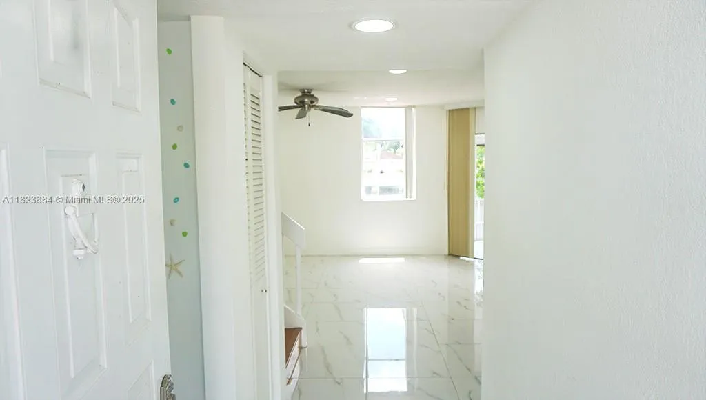 1705 San Remo Cir, Homestead FL 33035