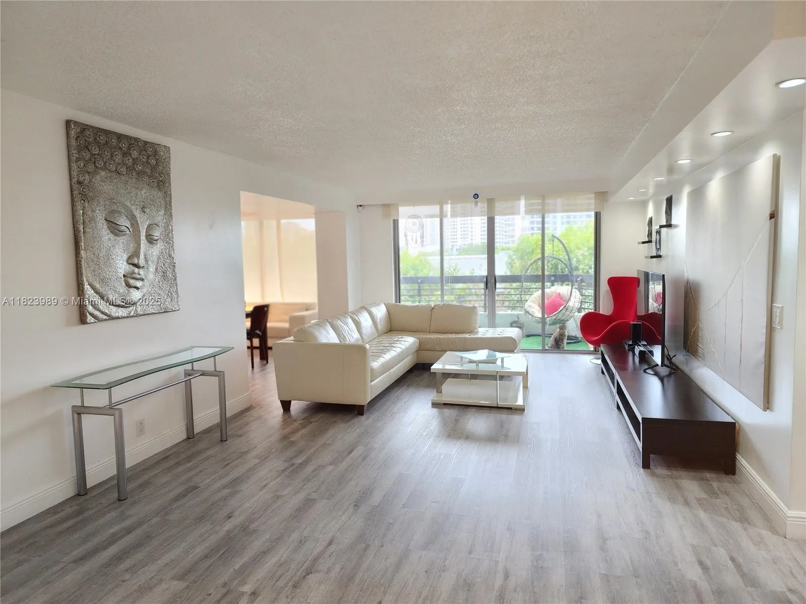 3500 Mystic Pointe Dr # 401, Aventura FL 33180