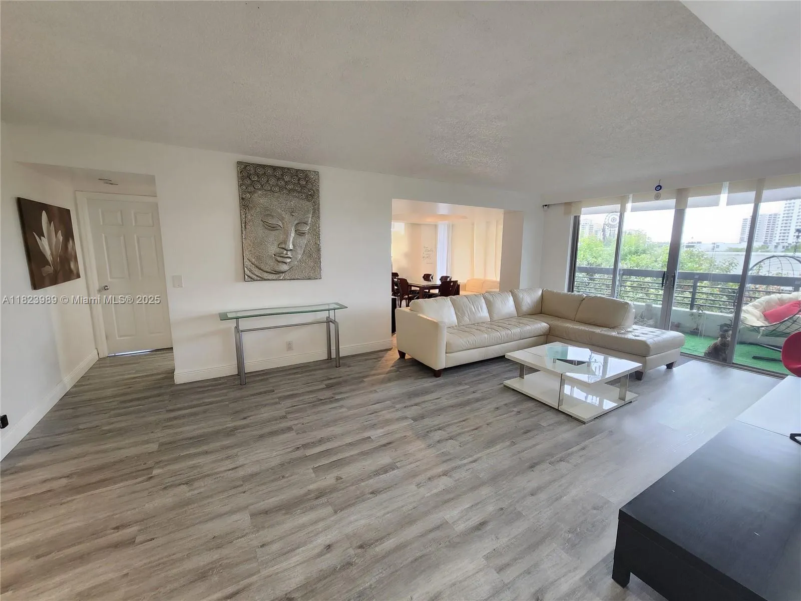 3500 Mystic Pointe Dr # 401, Aventura FL 33180