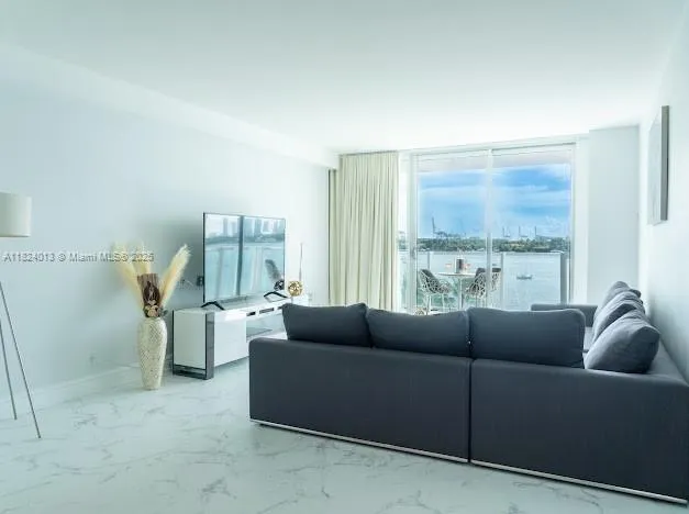 1100 West Ave # 510, Miami Beach FL 33139