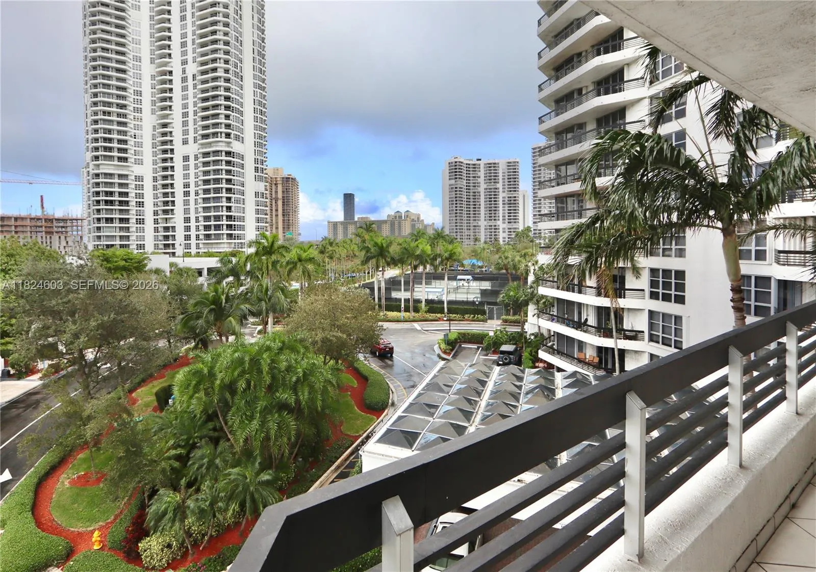 3530 Mystic Pointe Dr # 506, Aventura FL 33180