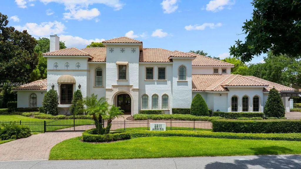 2211 Azalea Pl, Winter Park FL 32789