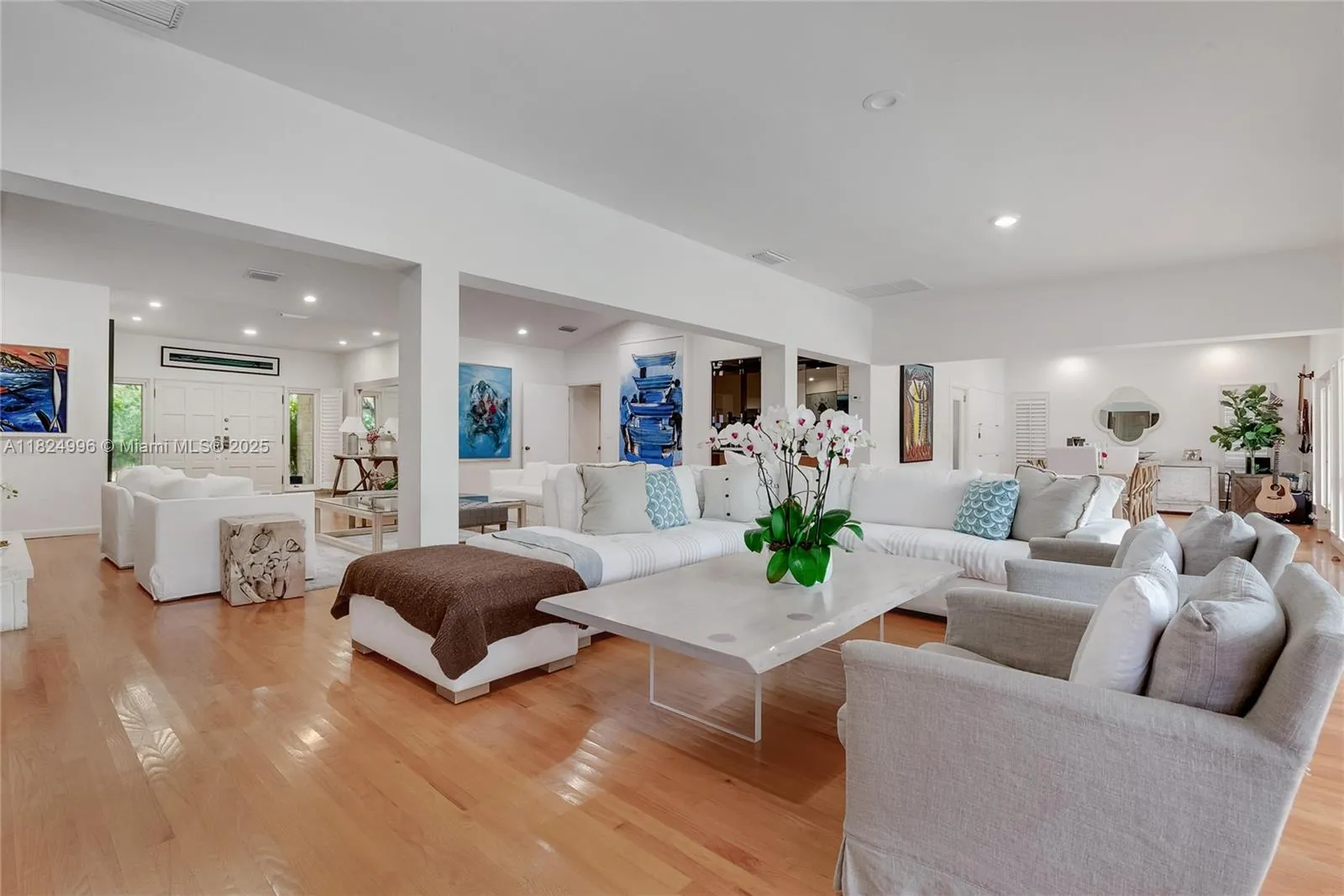 8290 La Rampa St, Coral Gables FL 33143