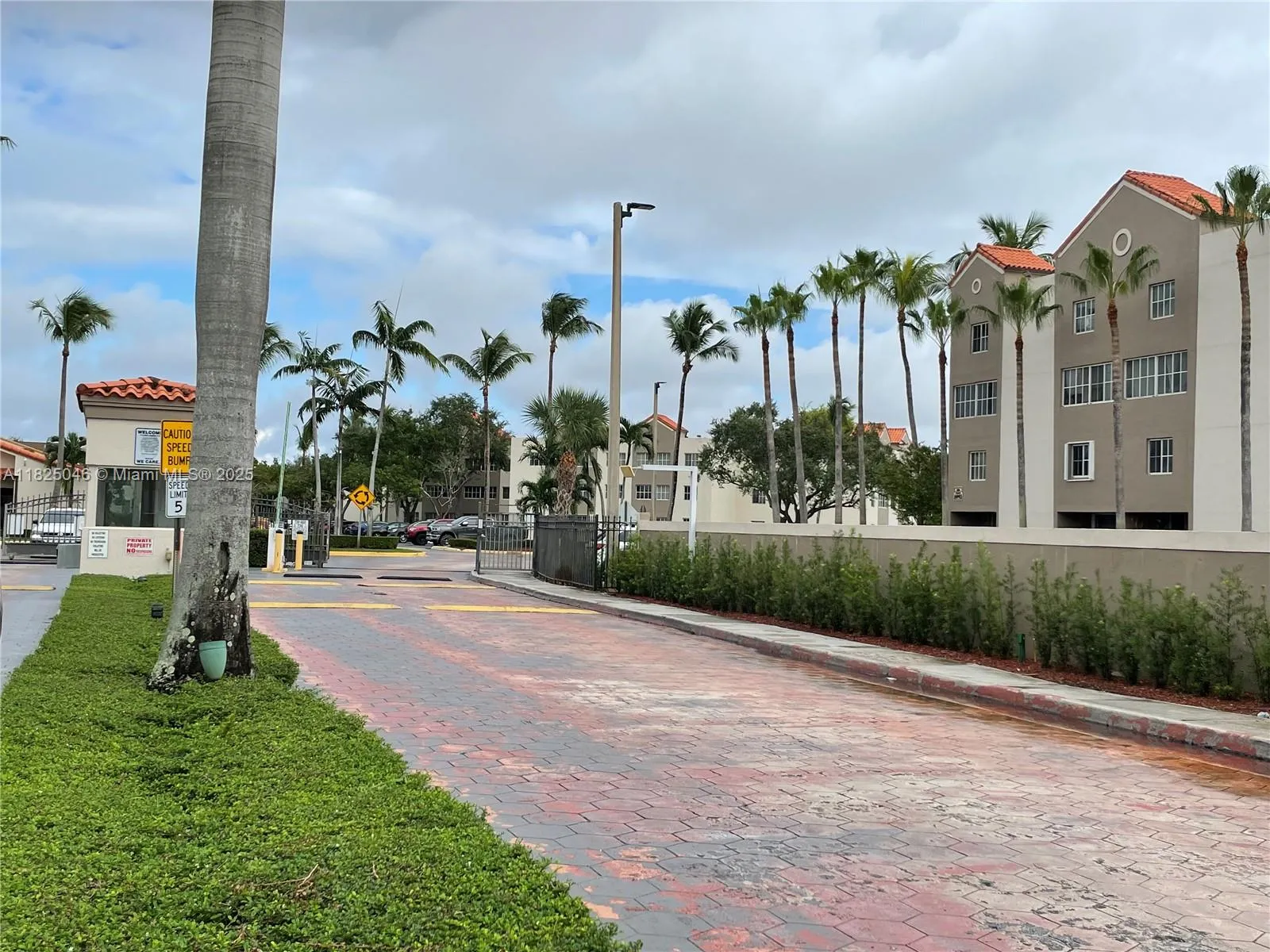 6135 NW 186th St # 201, Miami FL 33015
