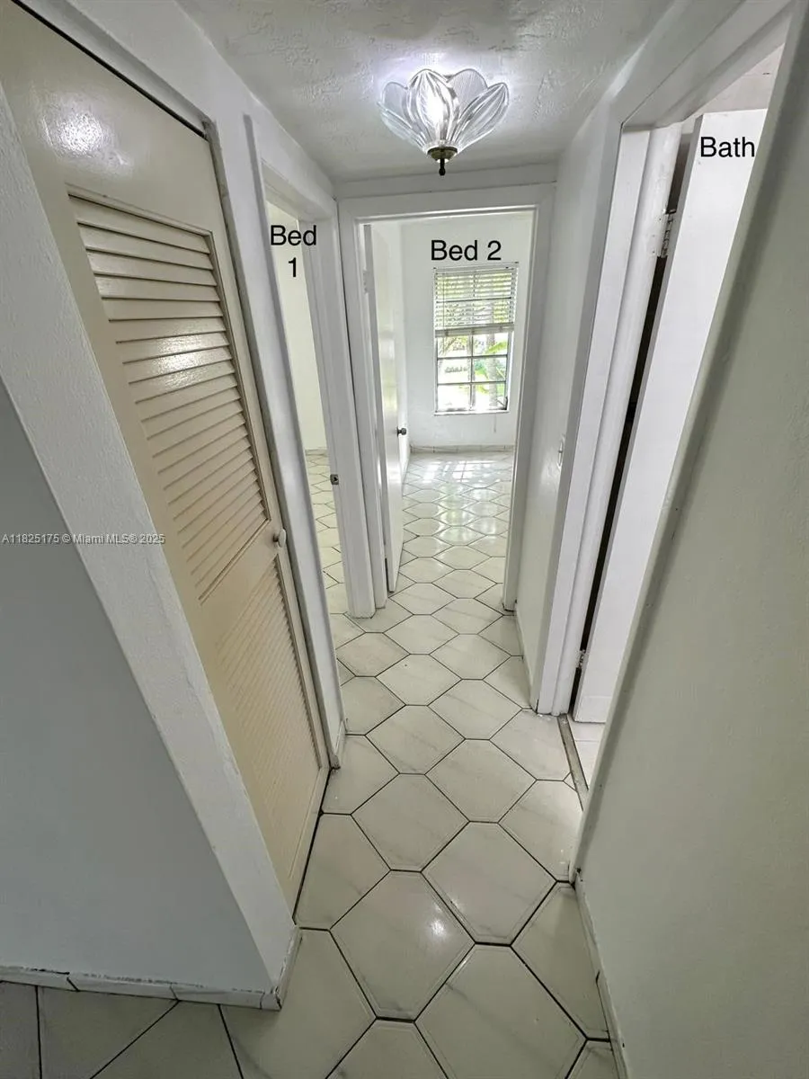 820 Salzedo St # 201, Coral Gables FL 33134