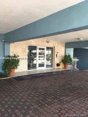 6969 Collins Ave # 701, Miami Beach FL 33141
