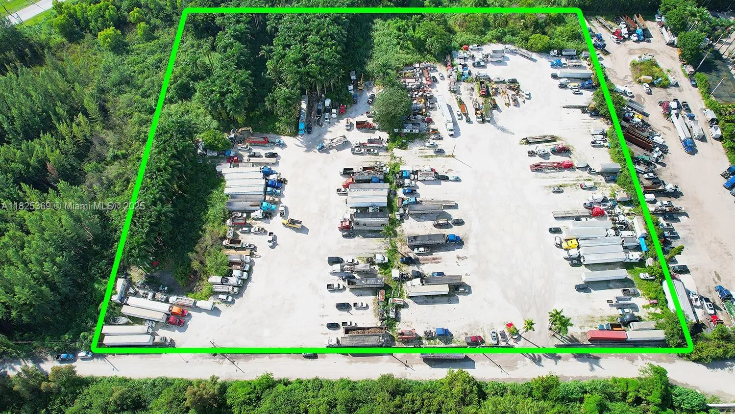 for sale at 16120 NW 127th Ave, Hialeah FL 33018