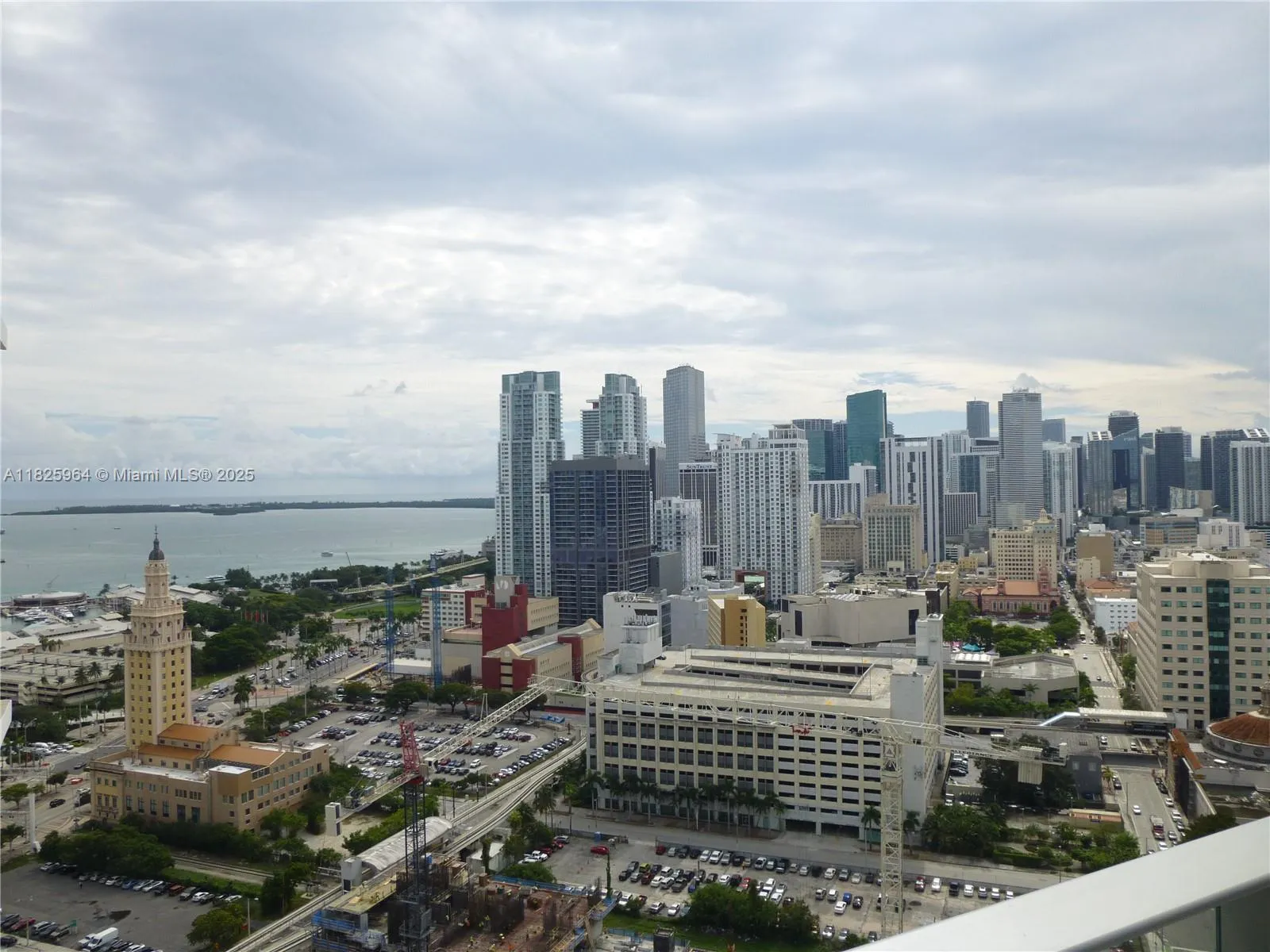 851 NE 1st Ave # 2612, Miami FL 33132