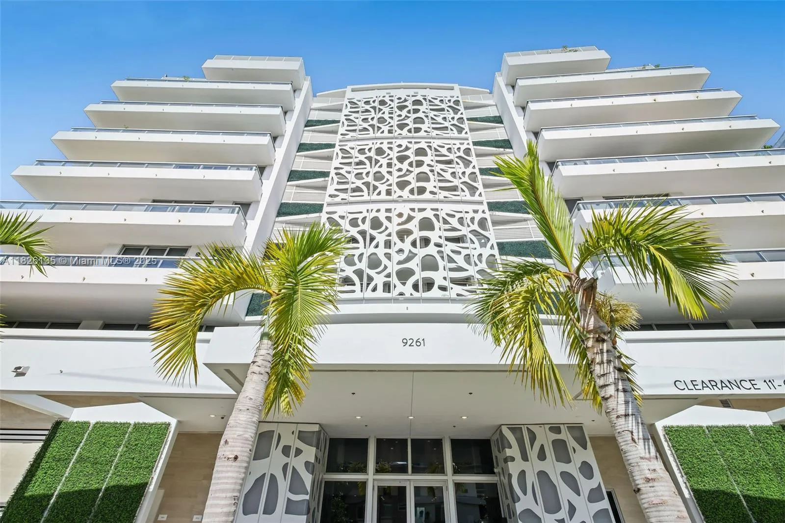 9261 E Bay Harbor Dr # 404, Bay Harbor Islands FL 33154