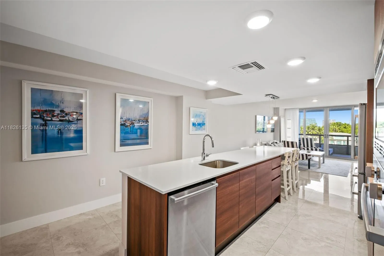 9261 E Bay Harbor Dr # 404, Bay Harbor Islands FL 33154