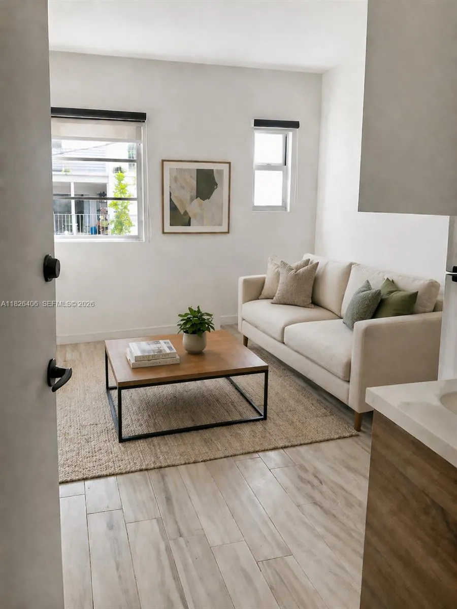 1560 Meridian Ave # 206, Miami Beach FL 33139