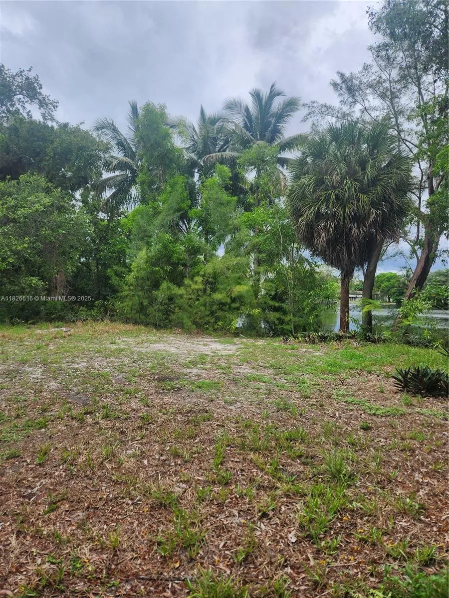 for sale at 14 dr NW DR, Miami FL 33167
