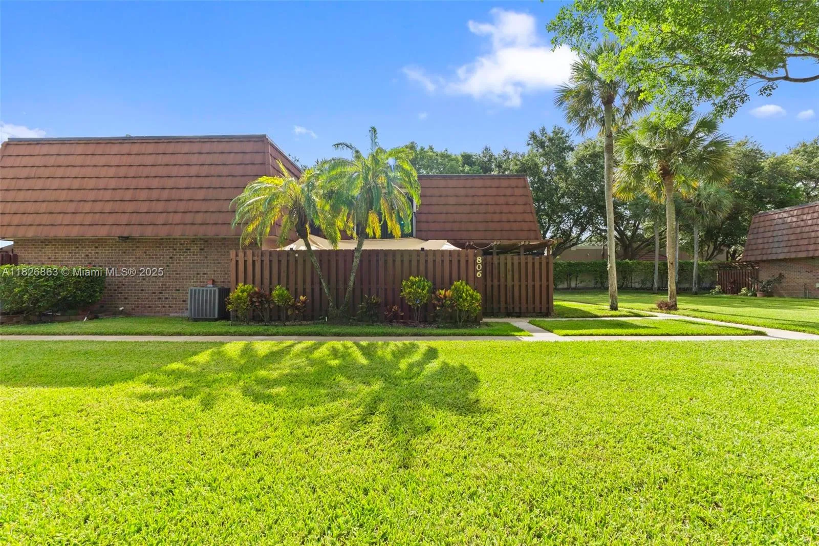 3 bedroom 2 bath for sale at 806 SW 119th Way, Davie FL 33325
