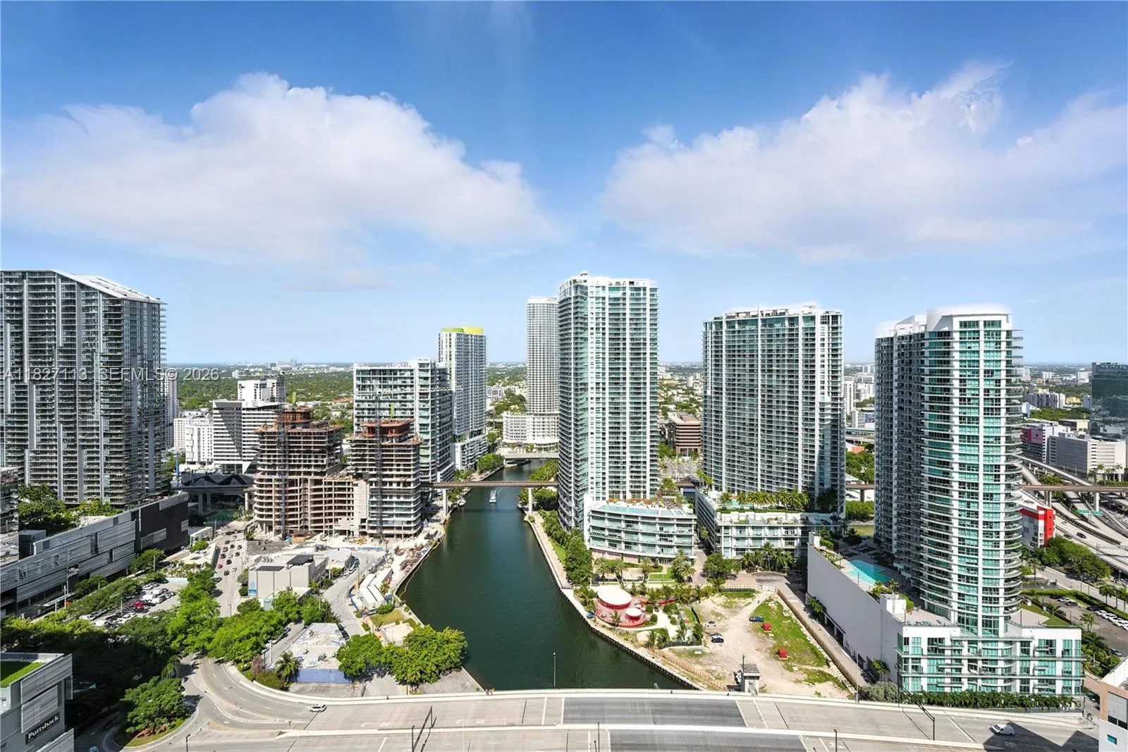 3 bedroom 2 bath for sale at 31 SE 5th St # 4021, Miami FL 33131