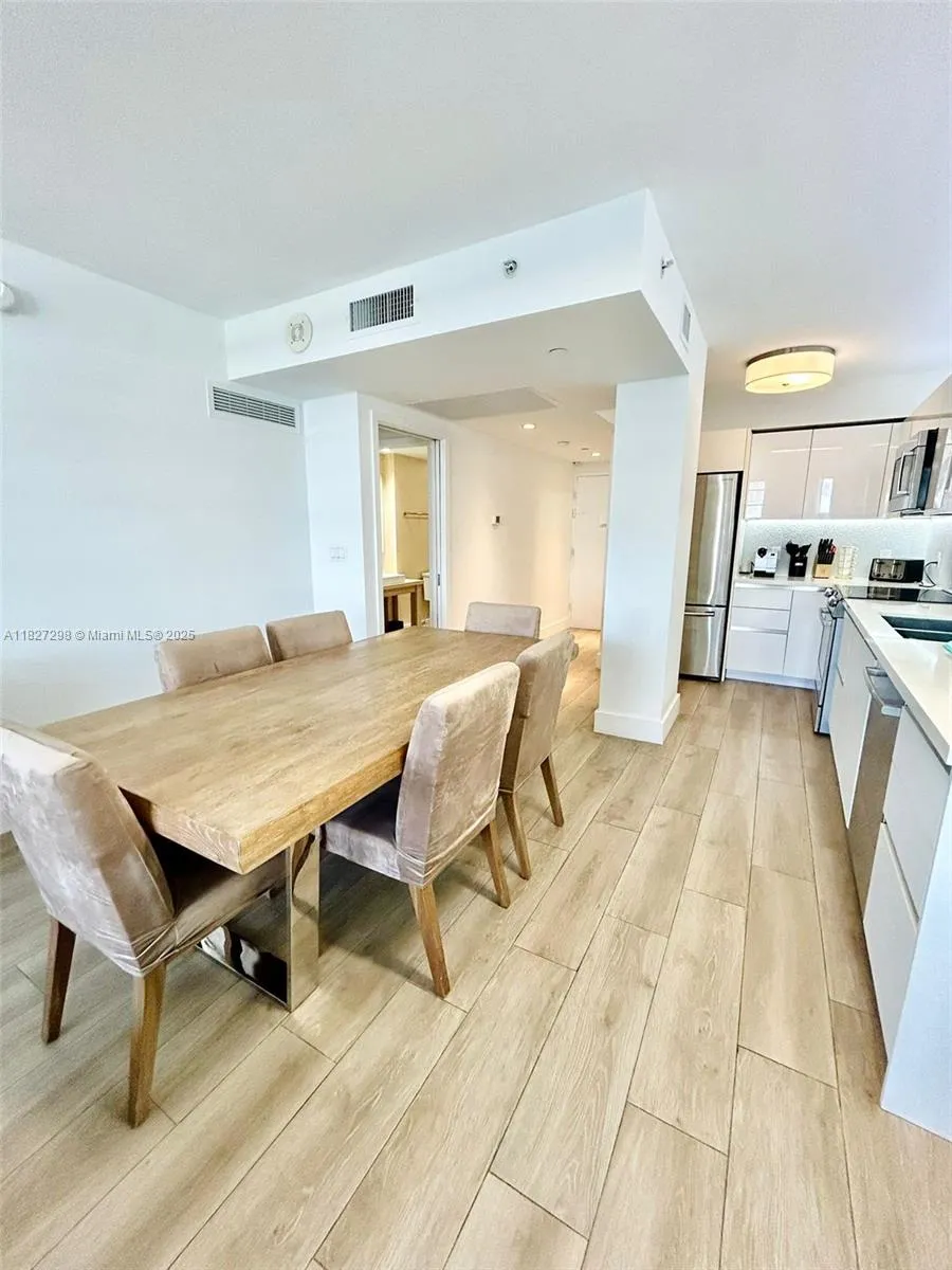 100 Lincoln Rd # 1429, Miami Beach FL 33139