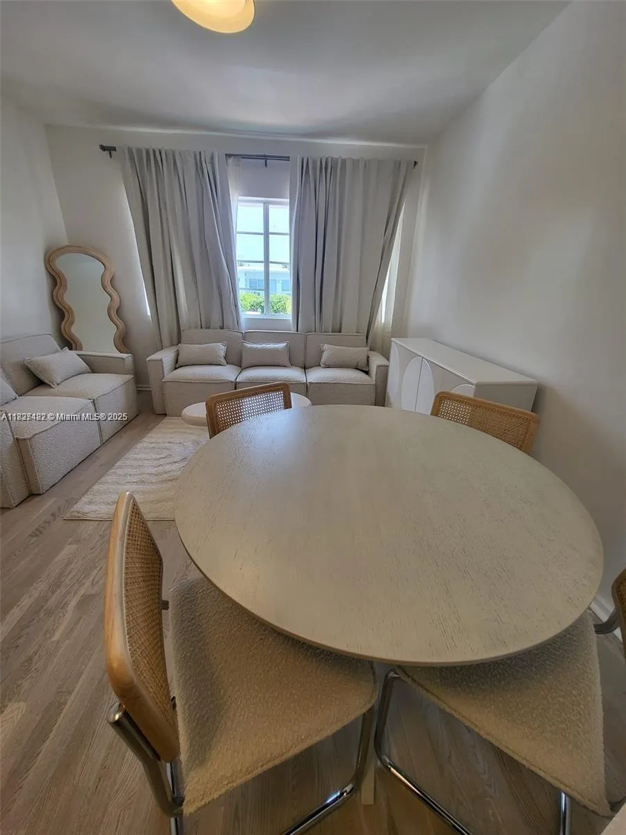 810 7th St # 206, Miami Beach FL 33139