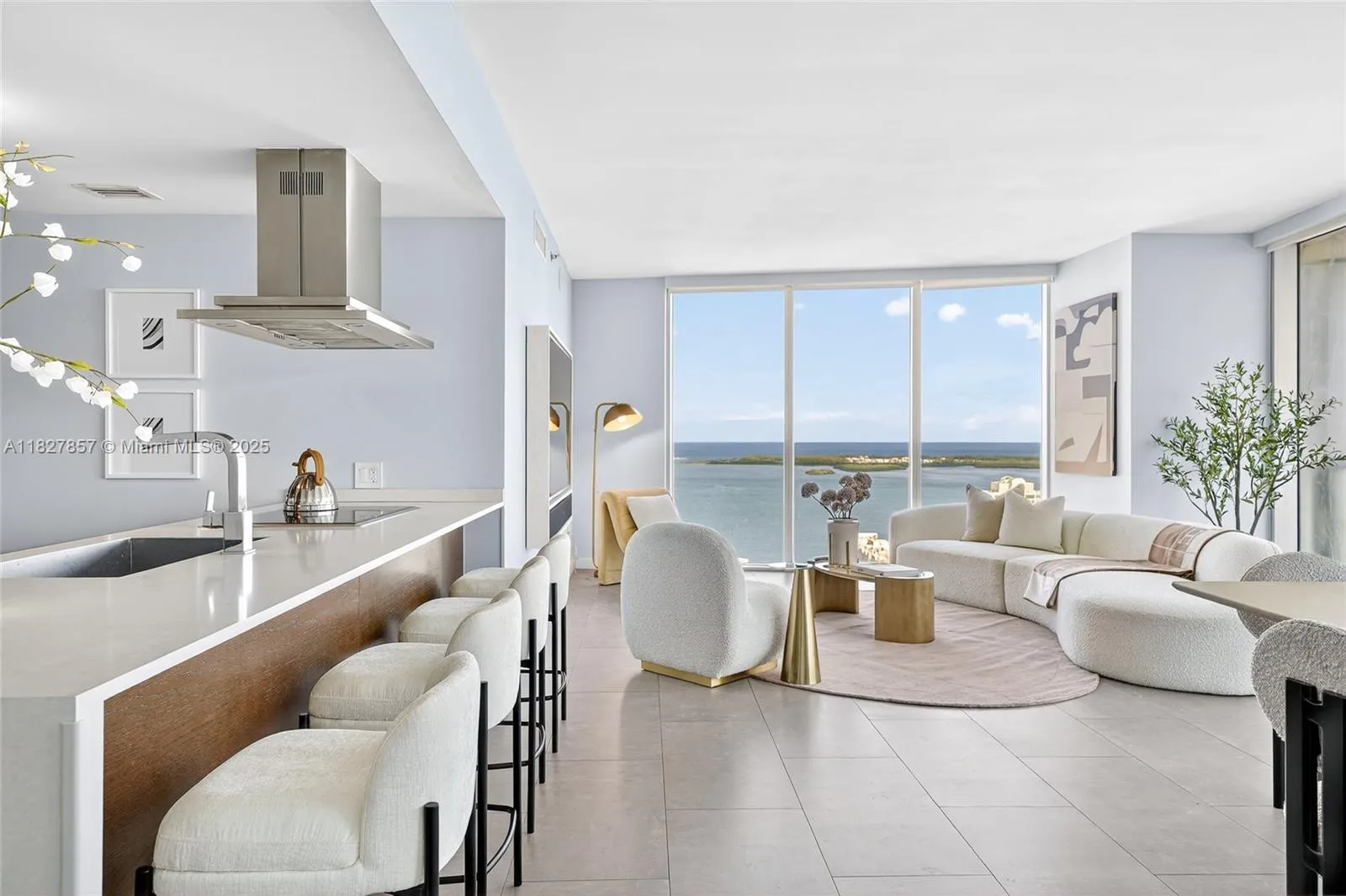 3 bedroom 2 bath for sale at 495 Brickell Ave # 3901, Miami FL 33131