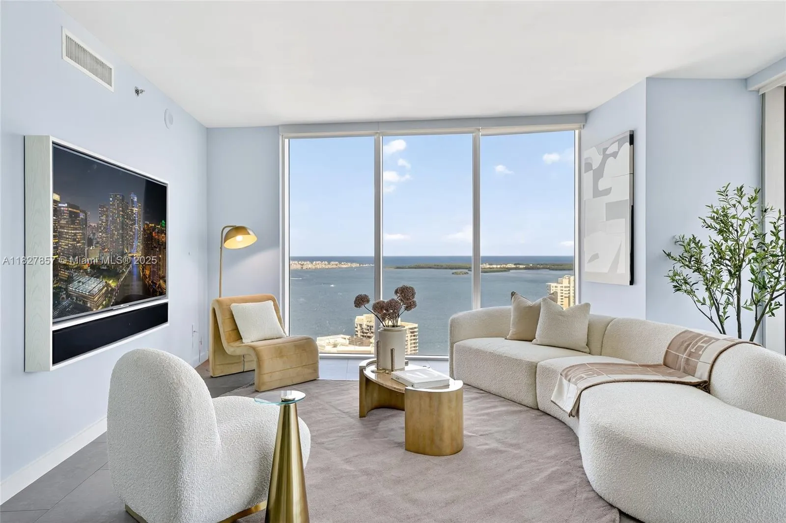 495 Brickell Ave # 3901, Miami FL 33131