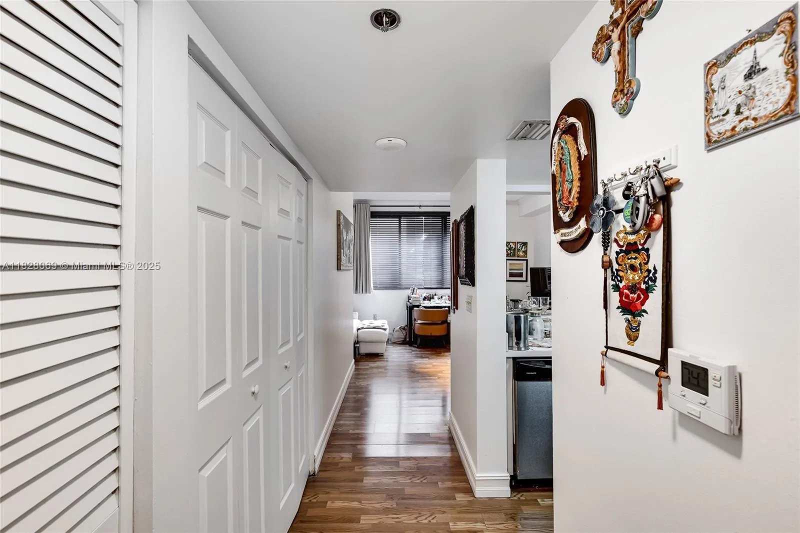 540 Brickell Key Dr # 210, Miami FL 33131
