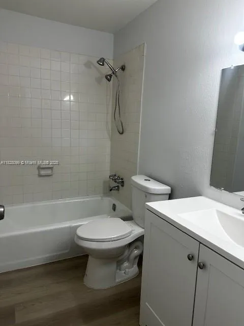 17901 NW 68th Ave # T205, Hialeah FL 33015