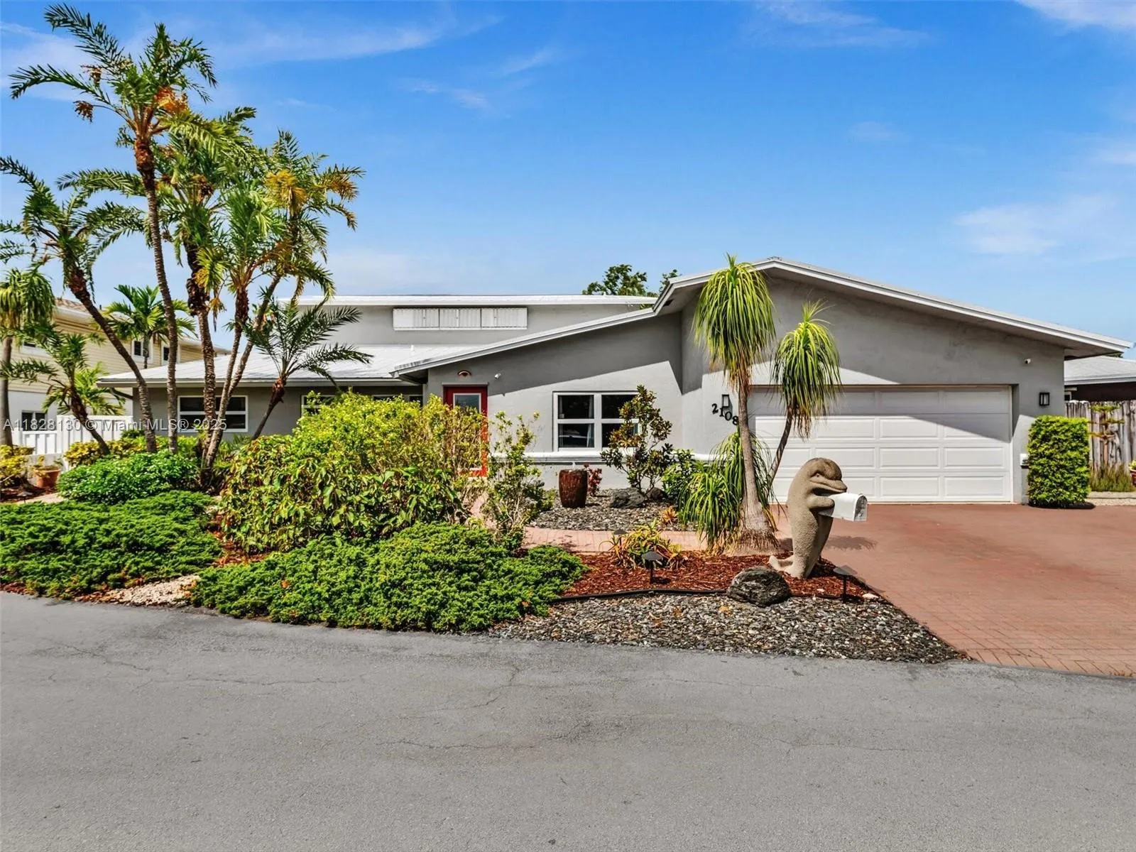 3 bedroom 3 bath for sale at 2108 NE 24th St, Wilton Manors FL 33305
