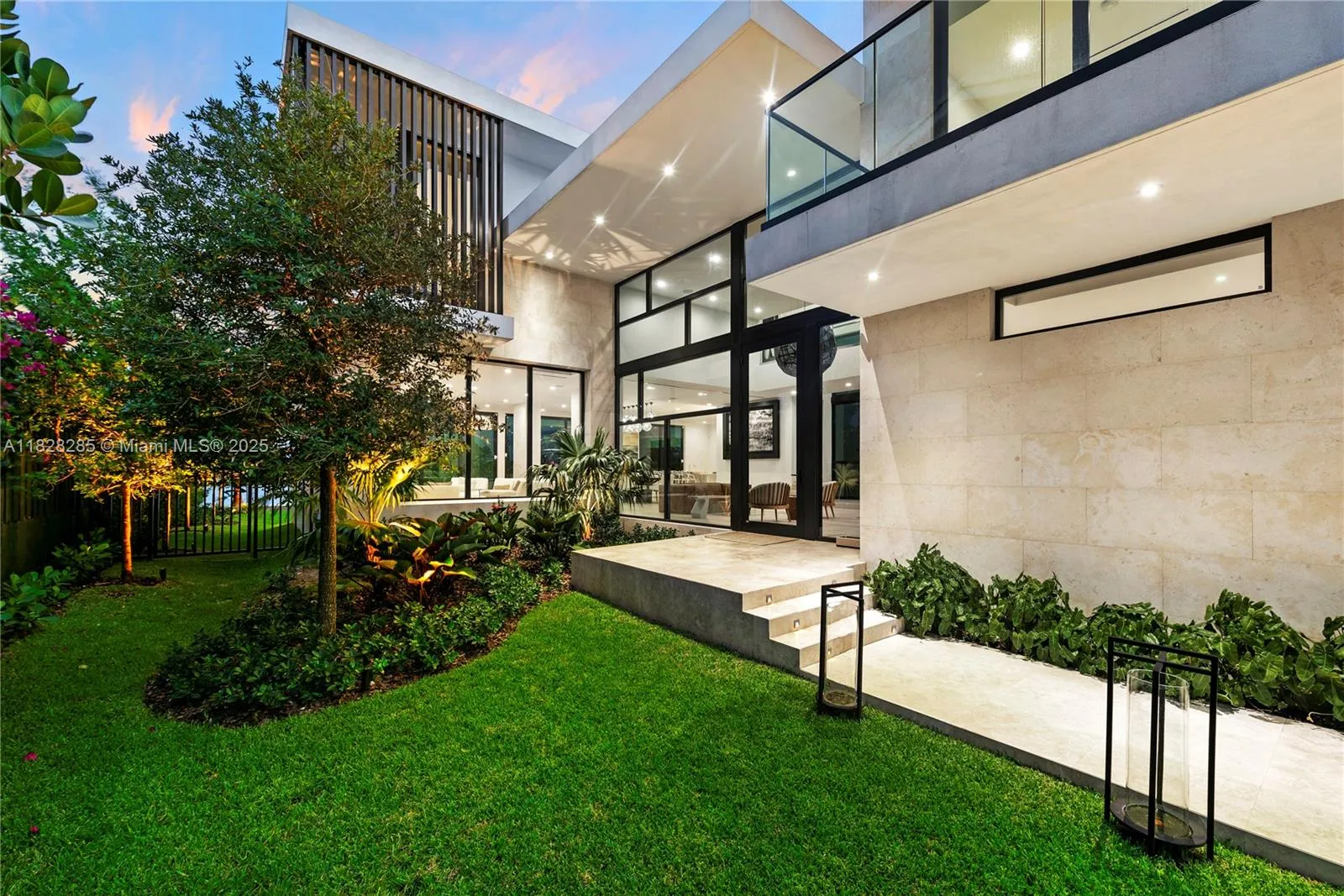 1410 S Biscayne Point Rd, Miami Beach FL 33141