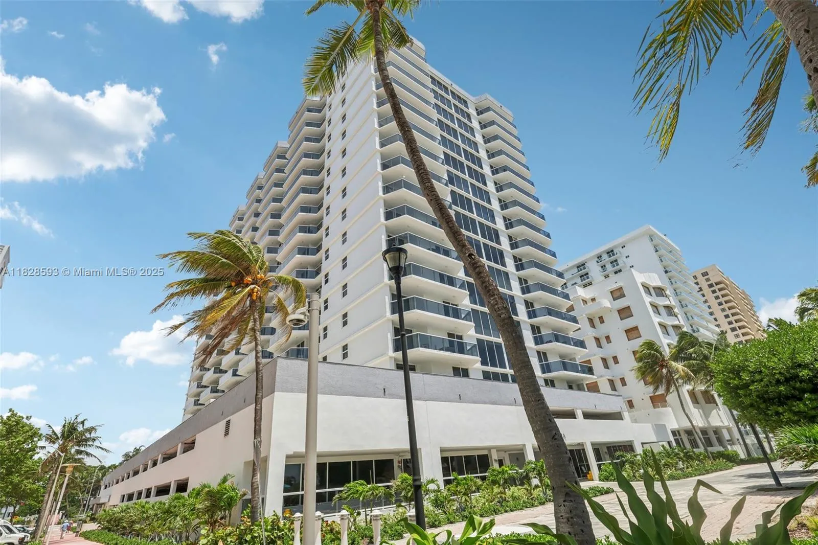 2401 Collins Ave # 1612, Miami Beach FL 33140