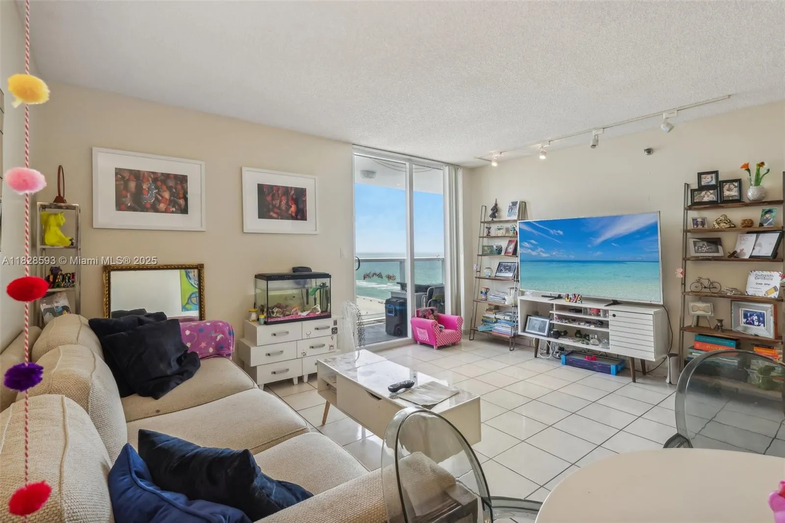 2401 Collins Ave # 1612, Miami Beach FL 33140