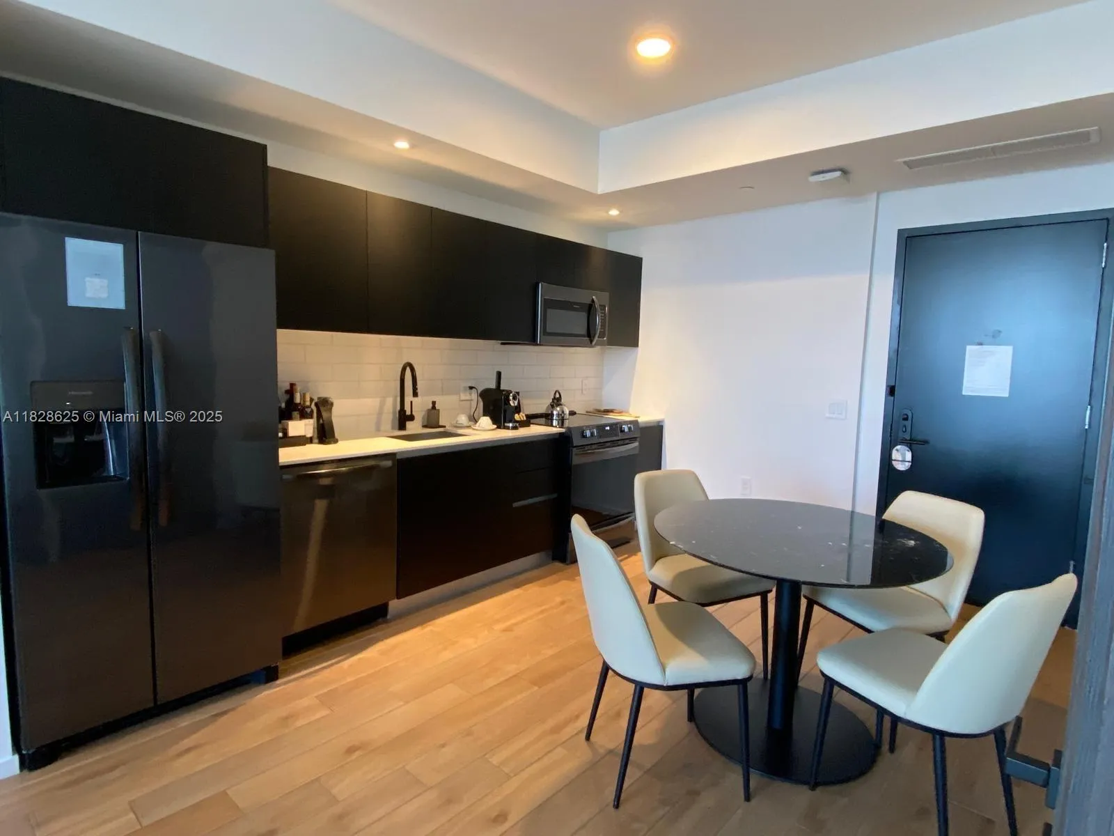 398 NE 5th St # 2910, Miami FL 33132