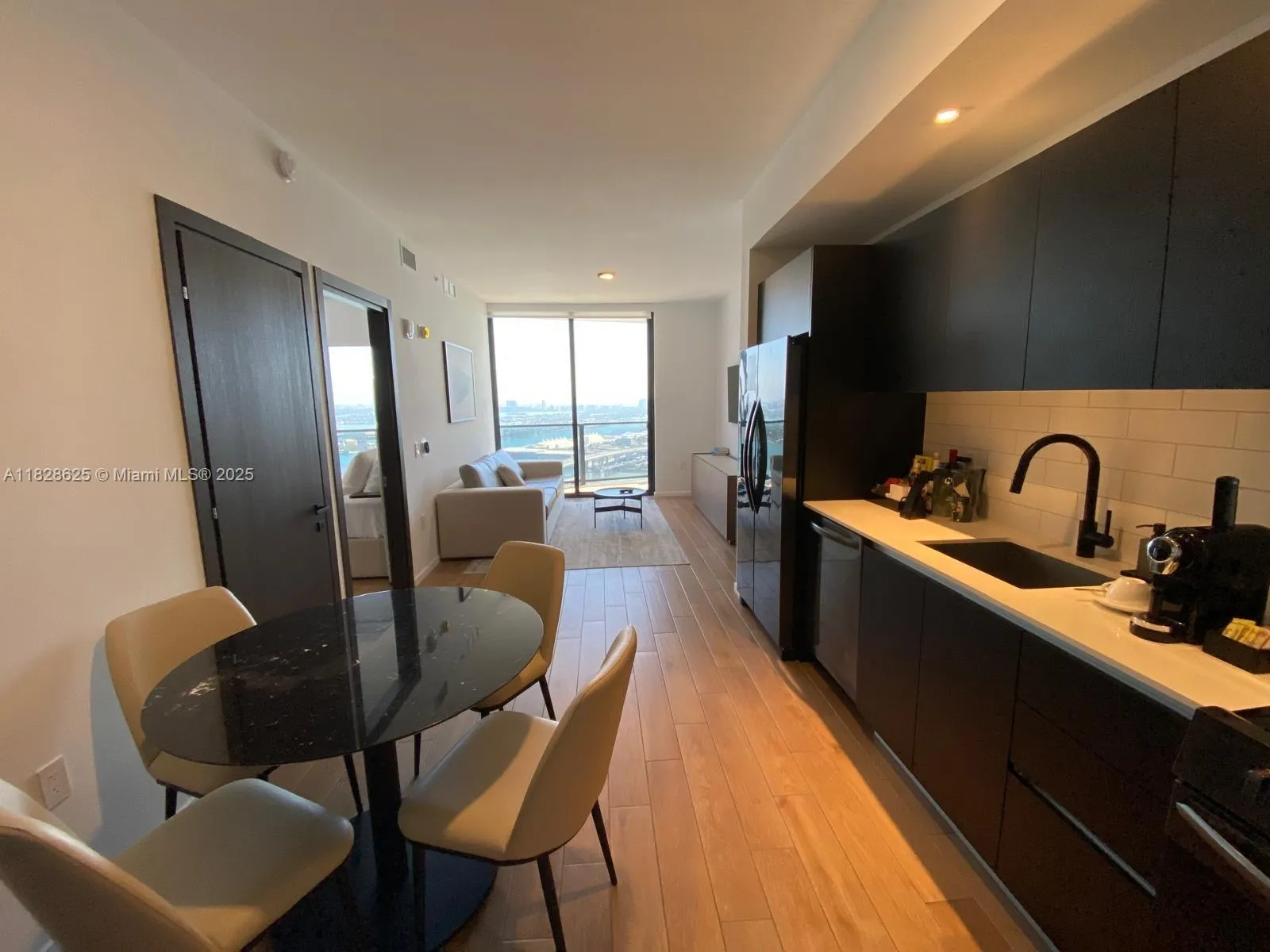 398 NE 5th St # 2910, Miami FL 33132