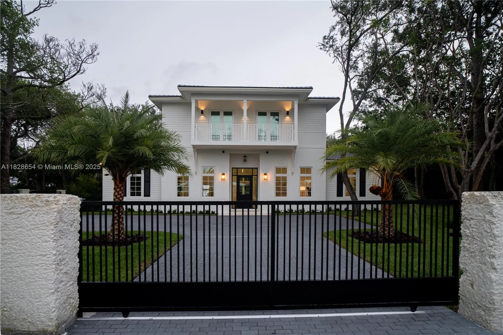 6 bedroom 7 bath for sale at 7605 SW 71st Ave, Miami FL 33143