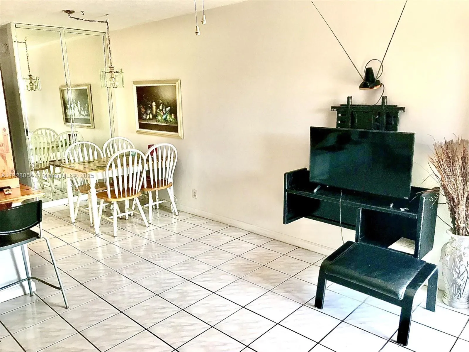 820 SW 11th Ave # 16B, Hallandale Beach FL 33009