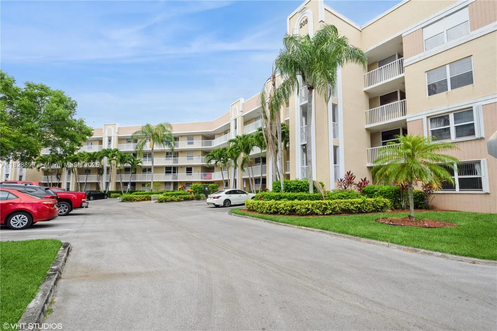 2 bedroom 2 bath for sale at 10346 NW 24th Pl # 405, Sunrise FL 33322